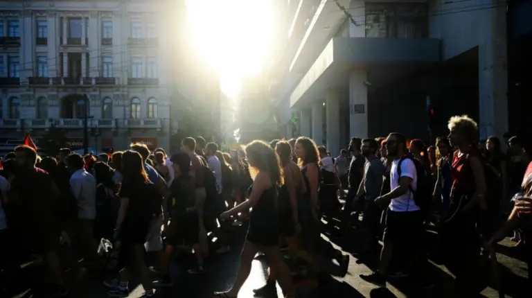 απεργία — GR news